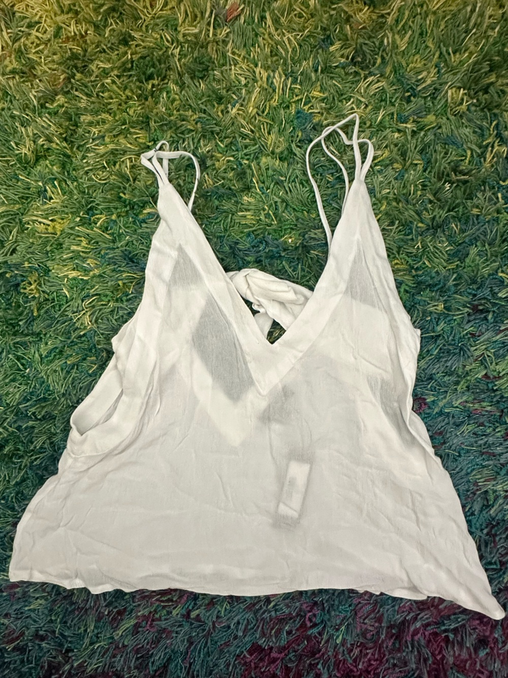 Lulu's White V-Neck Spaghetti Strap Camisole